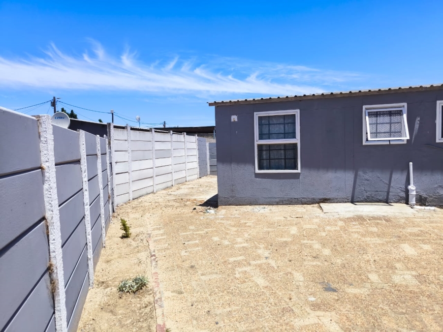 2 Bedroom Property for Sale in Chatsworth Western Cape
